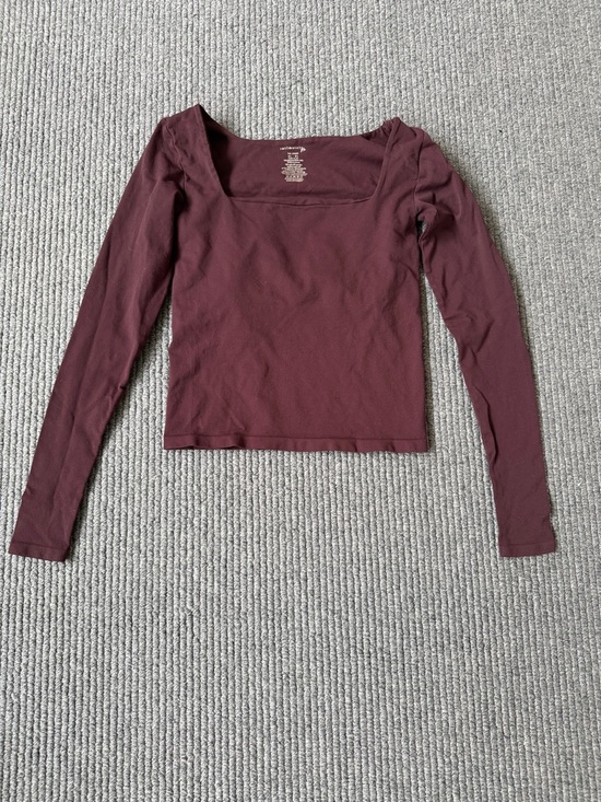 Free People Tops - Free People, Intimately FP, long sleeve cropped stretch top, Maroon, Size M/L
